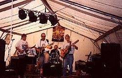 srs32a.jpg (13477 Byte)